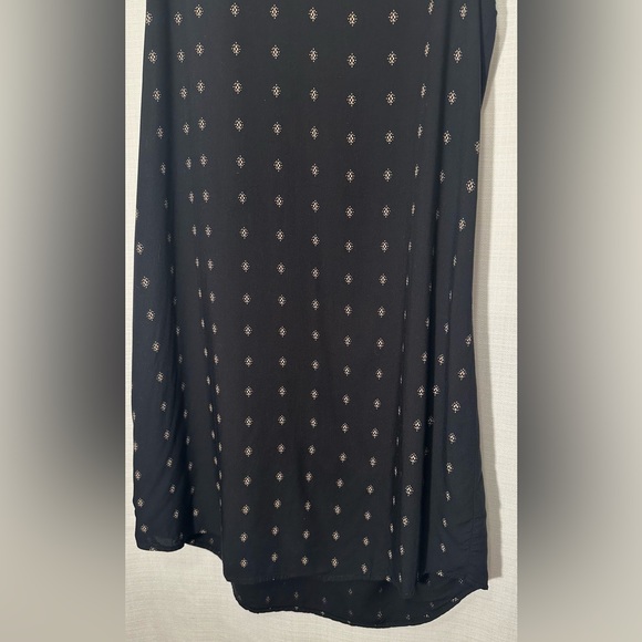 Old Navy Black and Gold Stars Sleeveless V-Neck Shift Dress Size Medium Tall - Picture 4 of 9